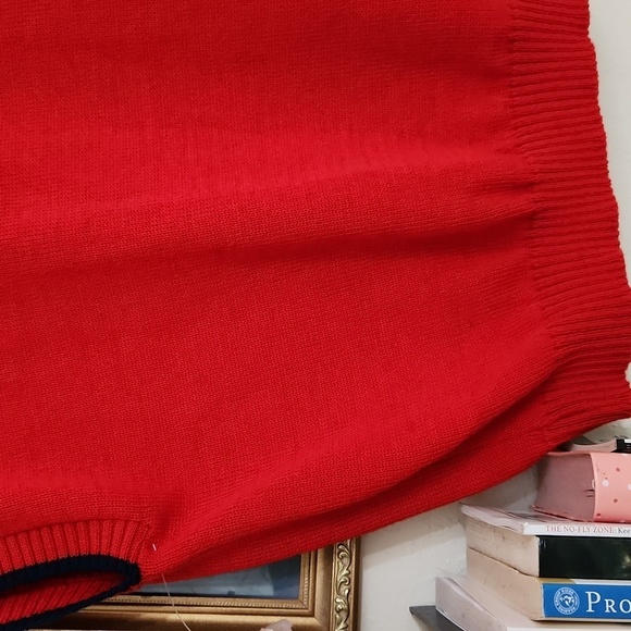 Vintage 100%Virgin Wool Red Sleeveless Vest with Plaid Dog Design Collegaite - Picture 8 of 9